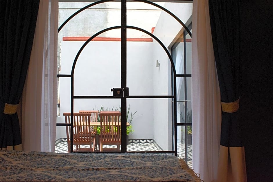 Casa Bis