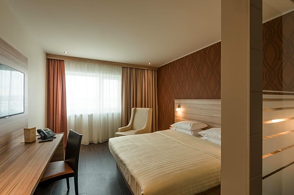 Star Inn Hotel Premium Wien Hauptbahnhof - Guest Reservations