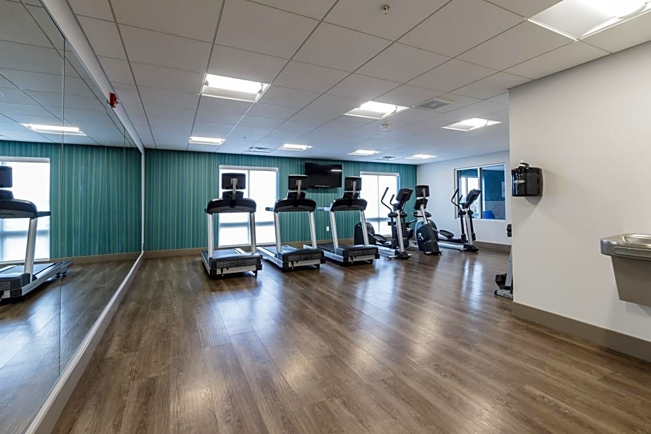 Holiday Inn Express and Suites- South Bend Casino By IHG
