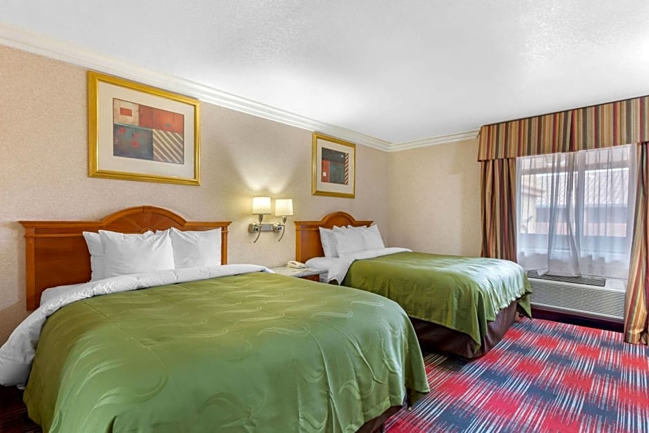 Quality Inn & Suites Oceanside