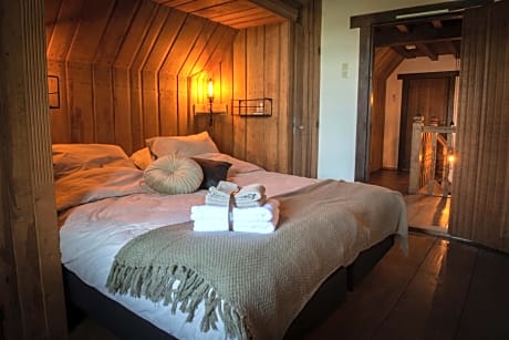Double Room with Private External Bathroom