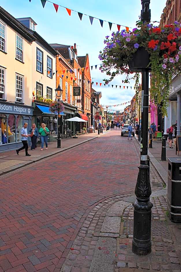 Trivelles Rochester Hotel