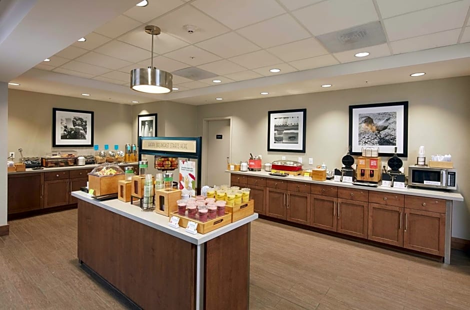 Hampton Inn By Hilton & Suites Sacramento at CSUS