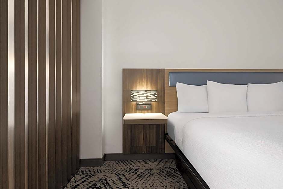 La Quinta Inn & Suites by Wyndham Savannah Airport - Pooler