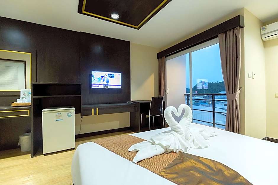 Metro Hotel & Spa