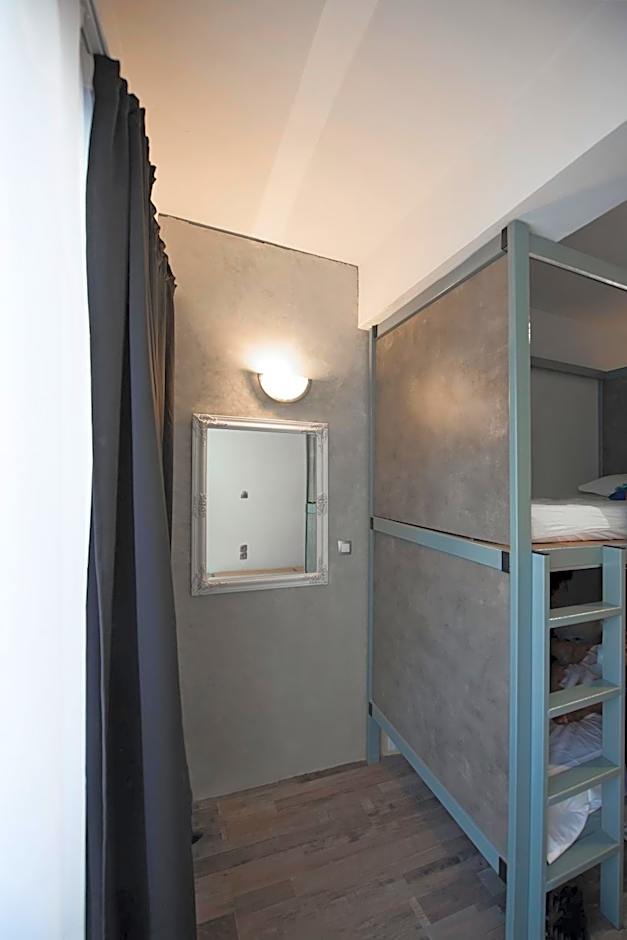 Bedbox Hostel