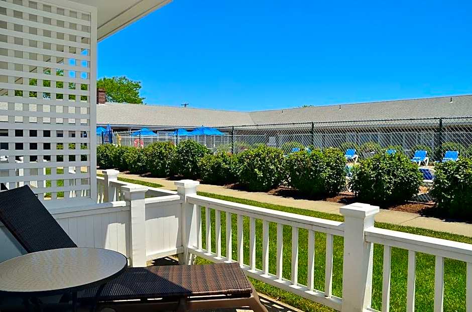 The Beachside At Nantucket
