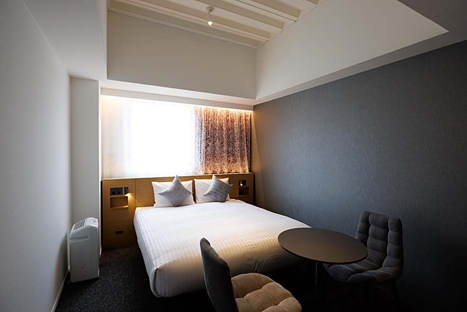 CROSS life Hakata Yanagibashi