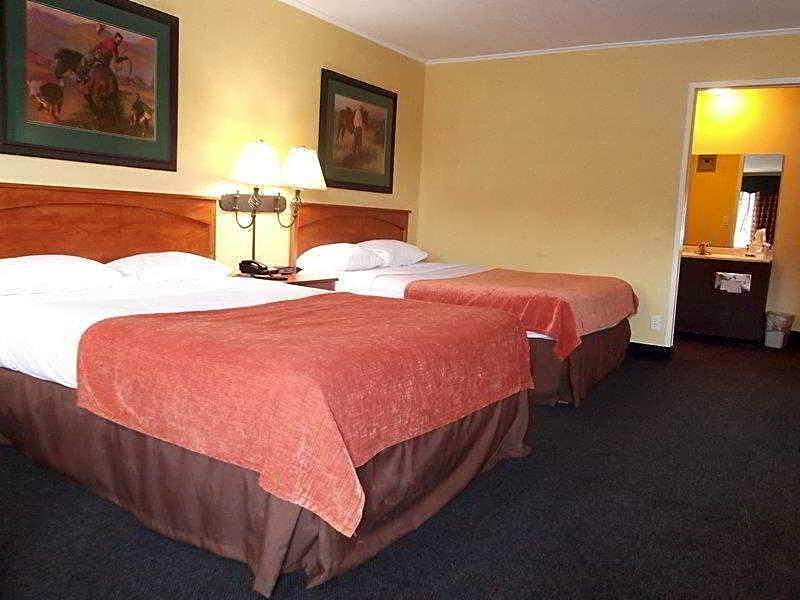 Best Western Village Inn