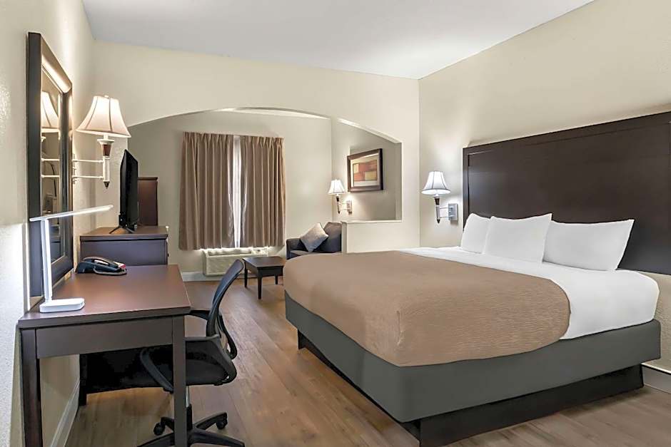 Quality Inn & Suites Lafayette