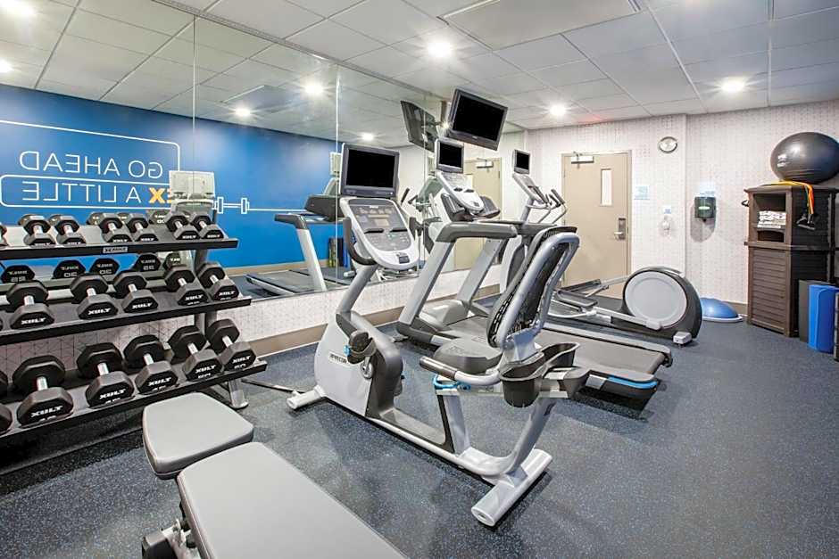 Holiday Inn Express Lathrop - South Stockton By IHG