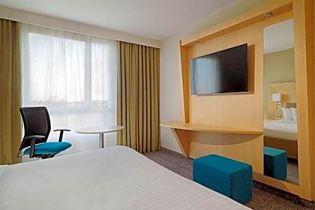 Superior King Room with Breakfast & WiFi