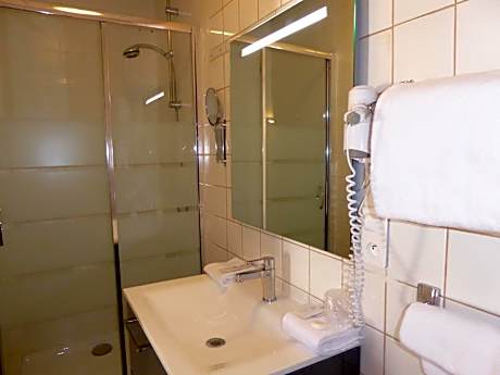 Small Standard Room