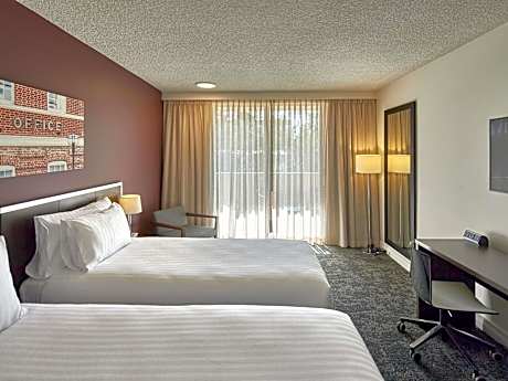 Superior Twin Room with Balcony