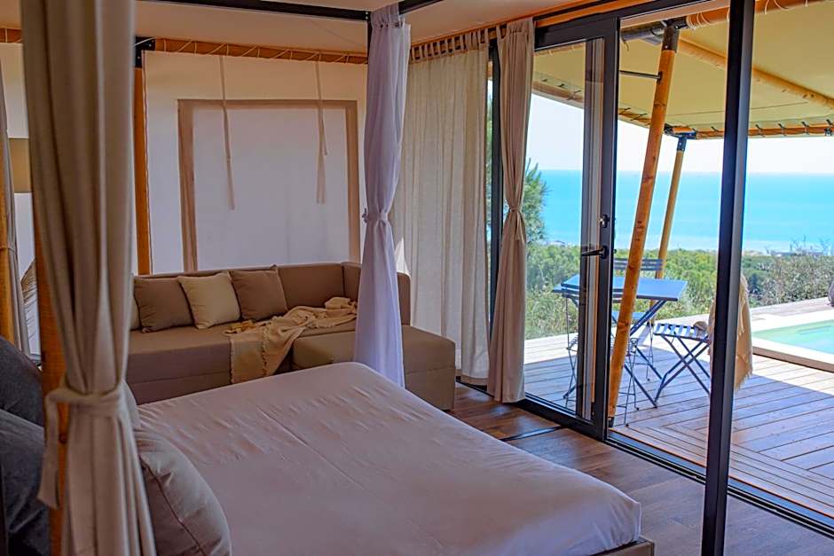Luna Minoica Suites and Apartments