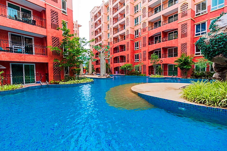 Seven Sea Condo & Water Park Pattaya By the Sea