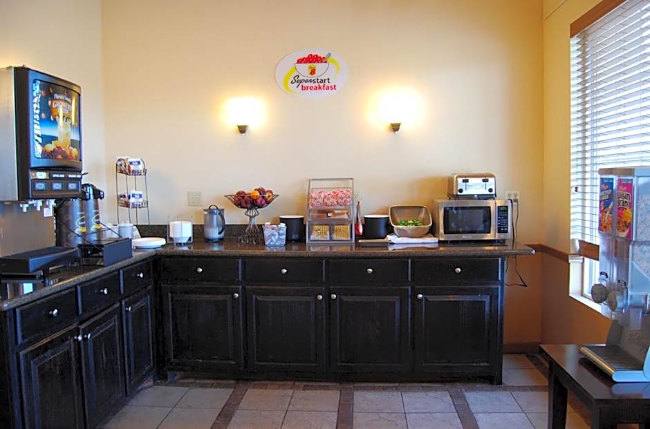 Super 8 by Wyndham Oklahoma City