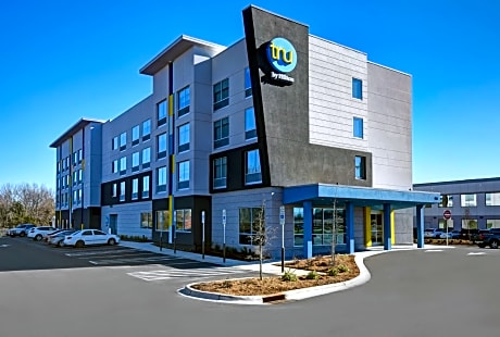 Tru By Hilton Burlington