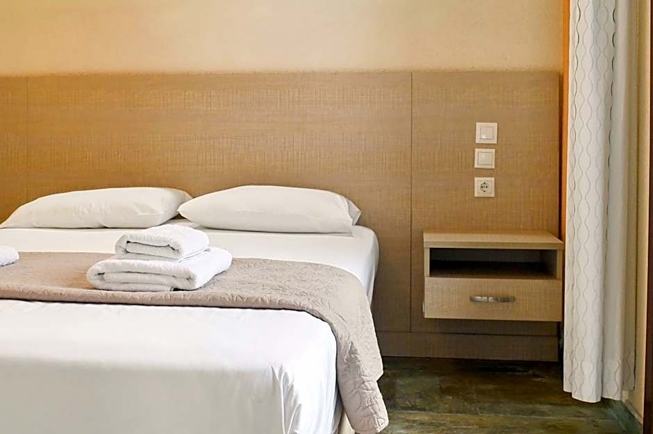 Agnanti Hotel Apartments