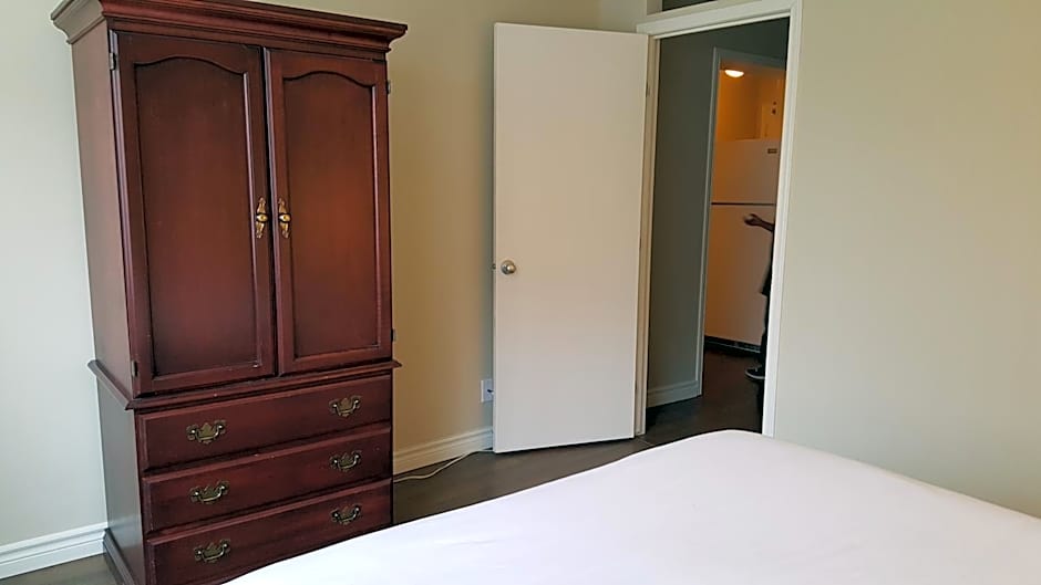 Duvernay Studios and Suites