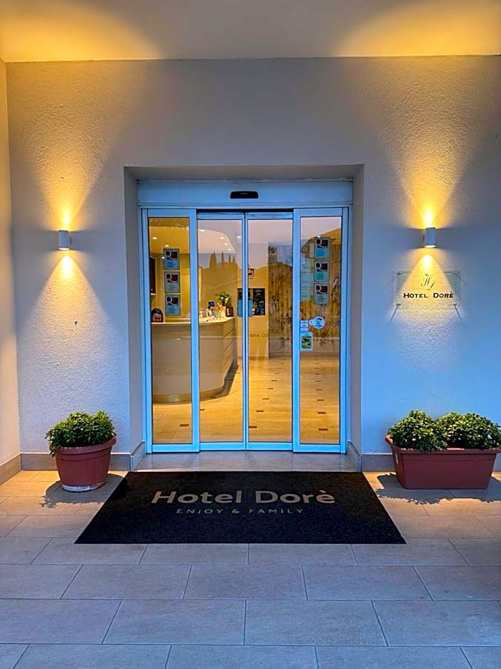 Hotel Dorè