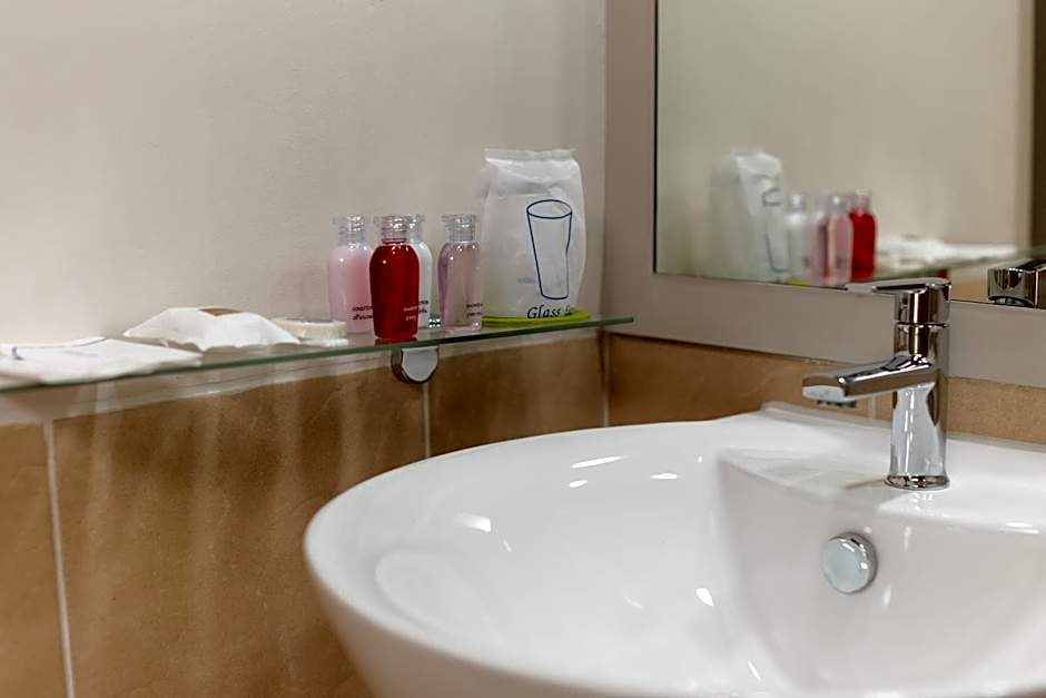 U Tiny Boutique Hotel Suvarnabhumi Bangkok - SHA Plus