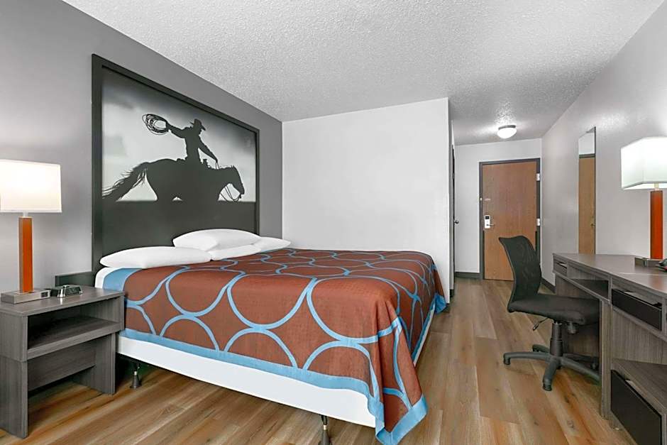 Super 8 by Wyndham Grapevine/DFW Airport Northwest