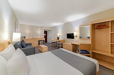 Queen Suite with Sofa Bed