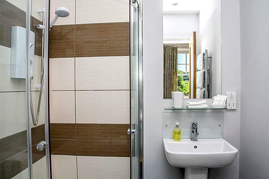 Llety Brynawel Guest House