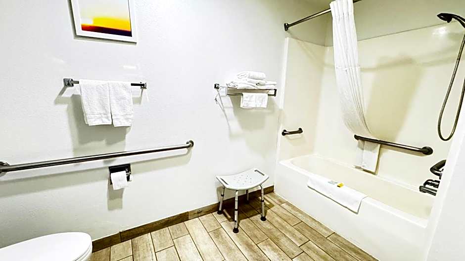 Days Inn by Wyndham North Platte