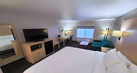 1 King Bed  Non-Smoking Communication Assistance Wi-Fi Full Breakfast