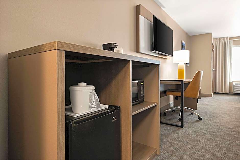 Comfort Suites Hudson I-94