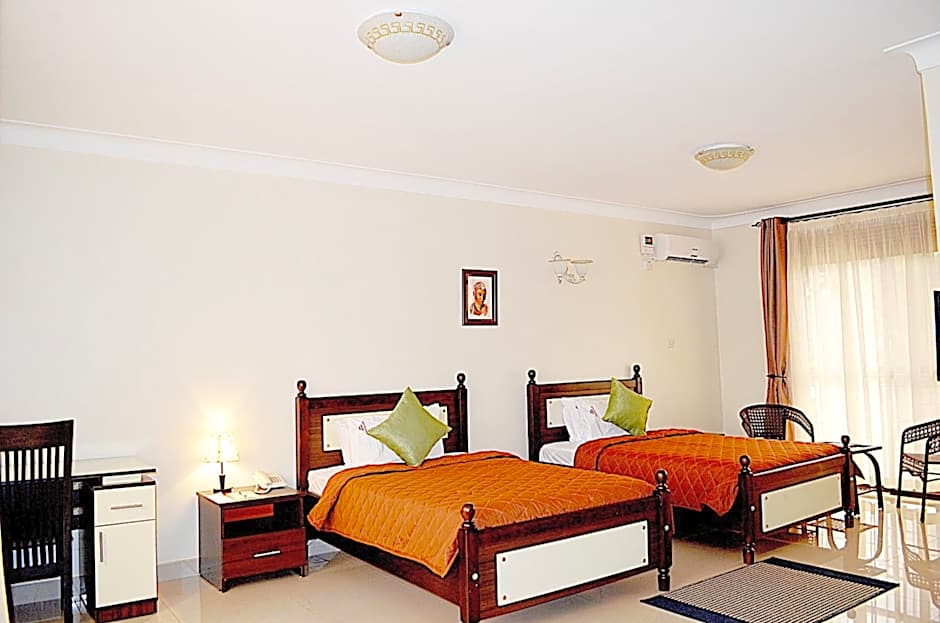 Marie's Royale Hotel