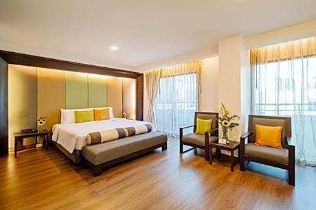 Deluxe Double or Twin Room