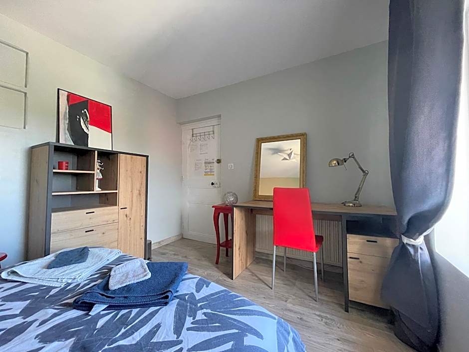 Grand studio et jolies chambres à louer