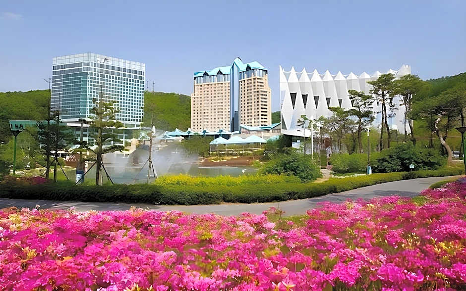 High1 Palace Hotel & CC (High1 Hotel&CC)