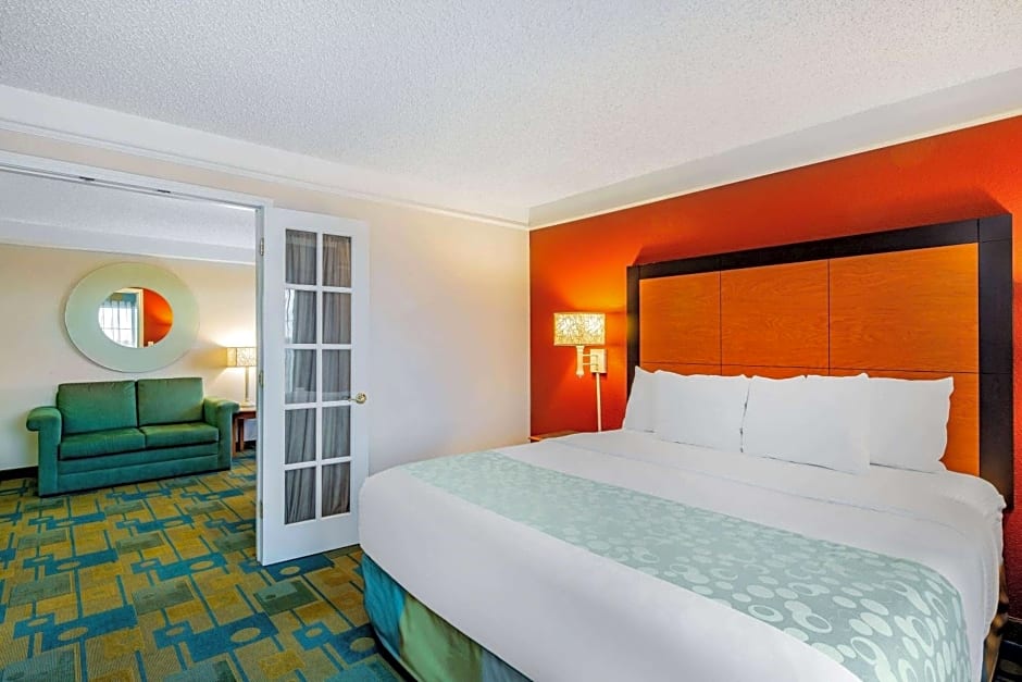 La Quinta Inn & Suites by Wyndham Fremont / Silicon Valley