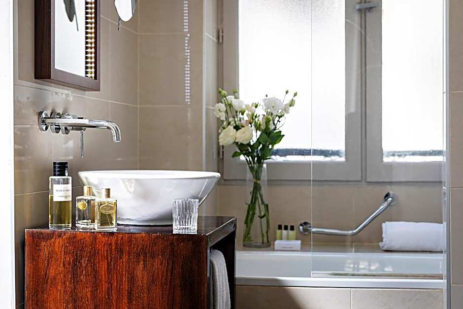 Holiday Inn Paris Palais de lElysee, an IHG Hotel By IHG