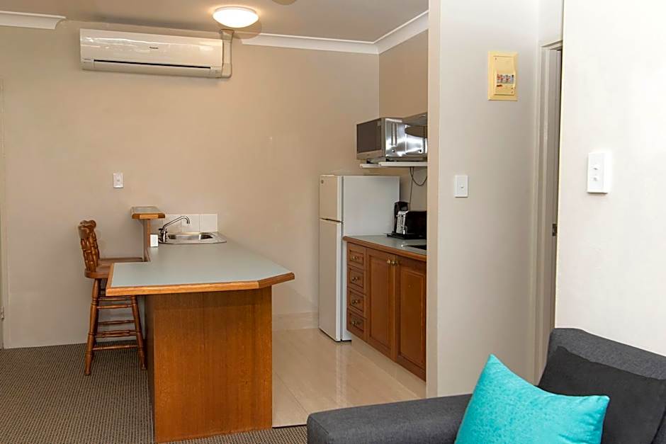 The Belmore All-Suite Hotel