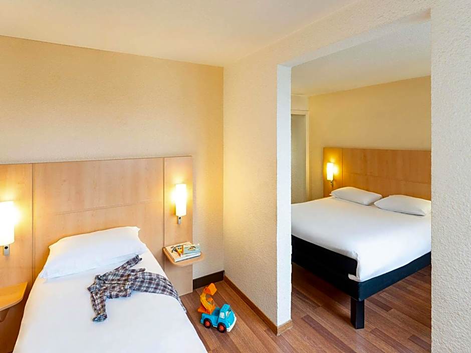 ibis Paris 17 Clichy-Batignolles Hotel
