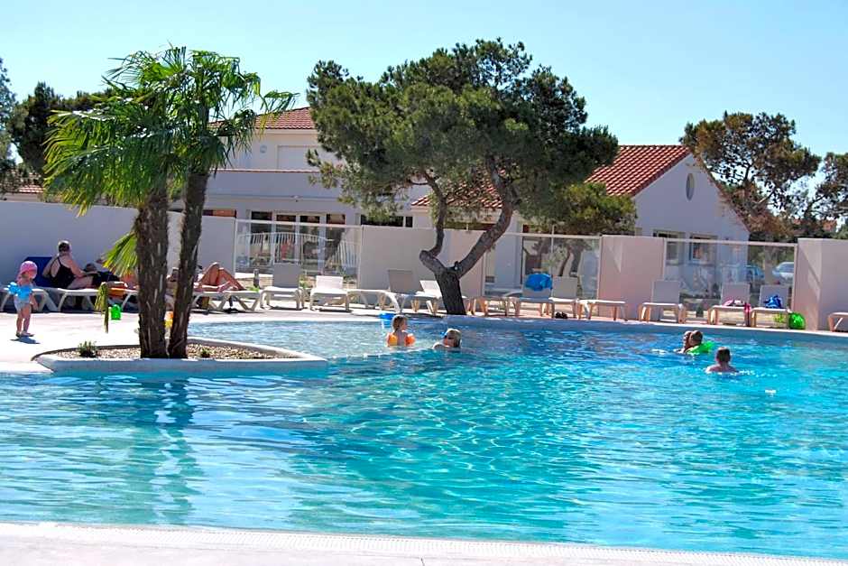 Lagrange Grand Bleu Vacances – Résidence Le Mas de Torreilles