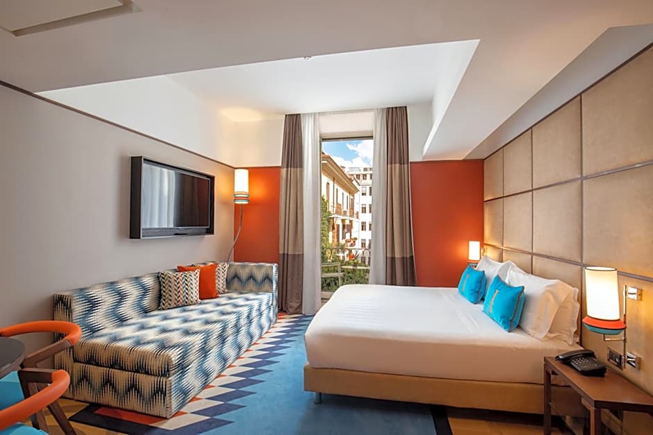 The Independent Hotel