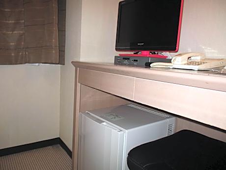 Single Room - Smoking