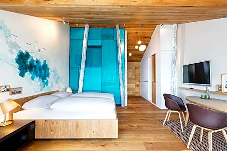 Panorama Double Room with Balcony and Lake View