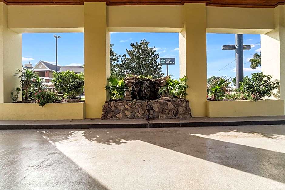 Quality Inn Coliseum