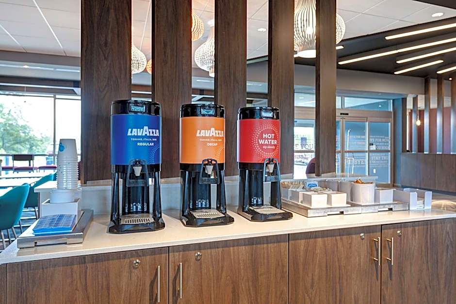 Tru by Hilton Grantville, PA