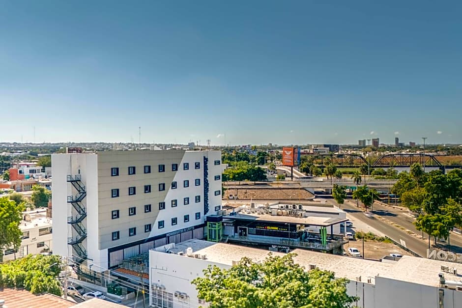 Homesuites Malecon