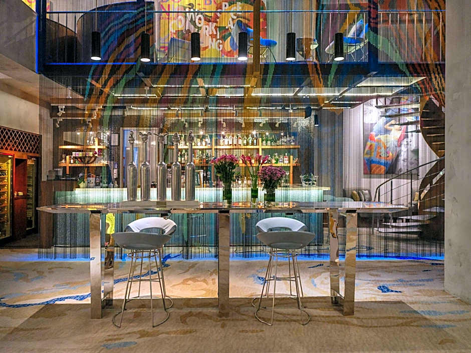 Pullman Jakarta Central Park Hotel