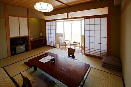 Japanese-Style Room