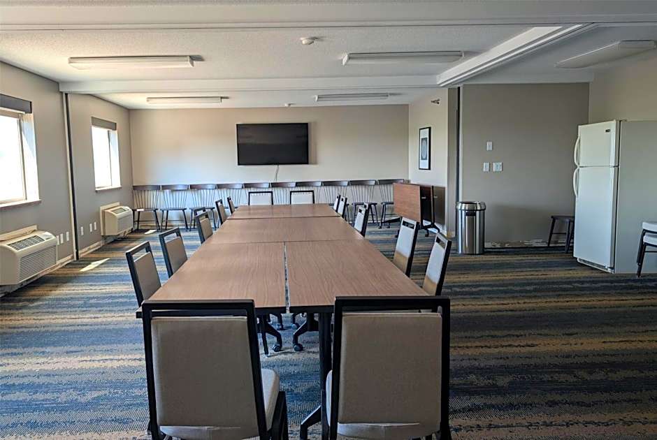 Super 8 by Wyndham Perham